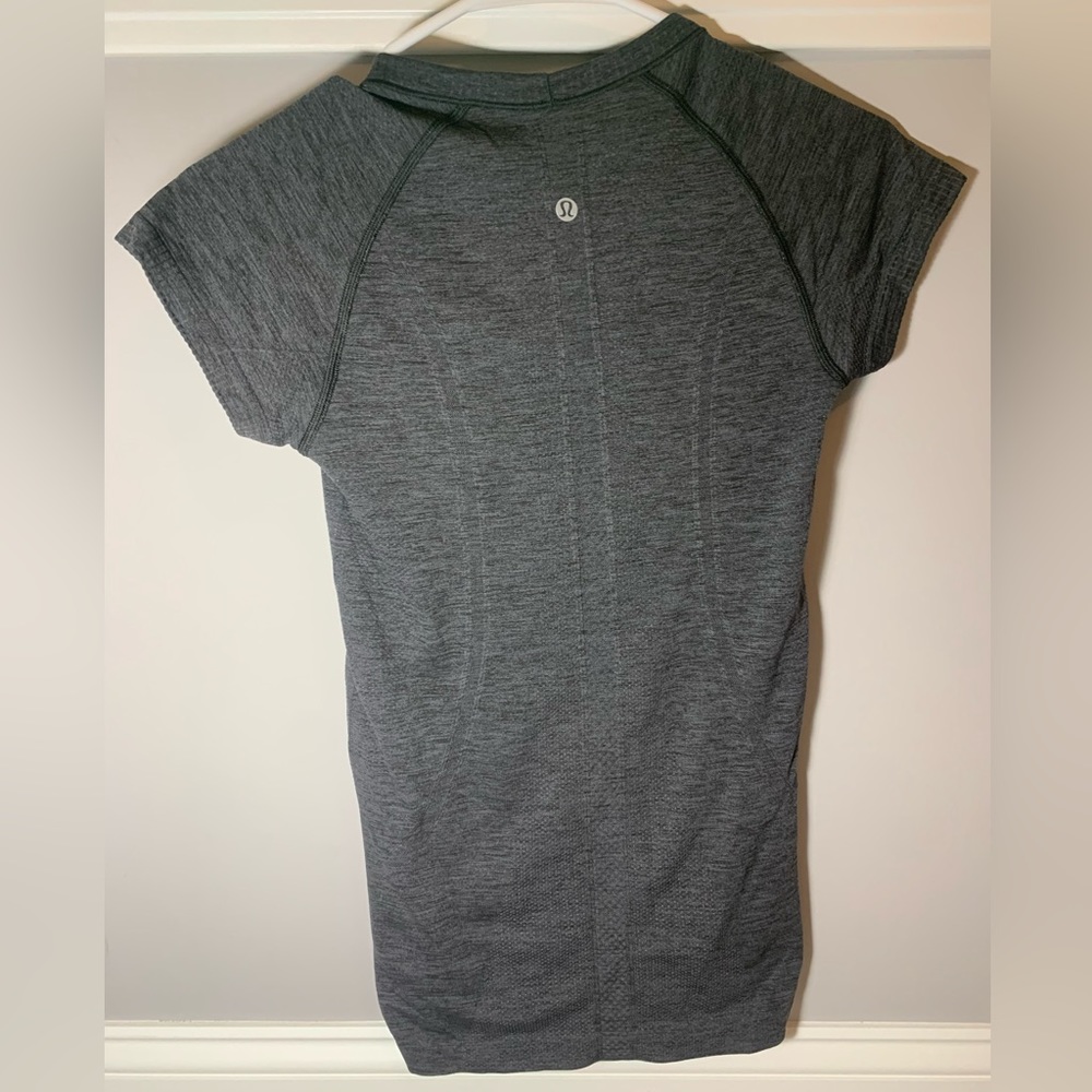 Lululemon Swiftly Tech